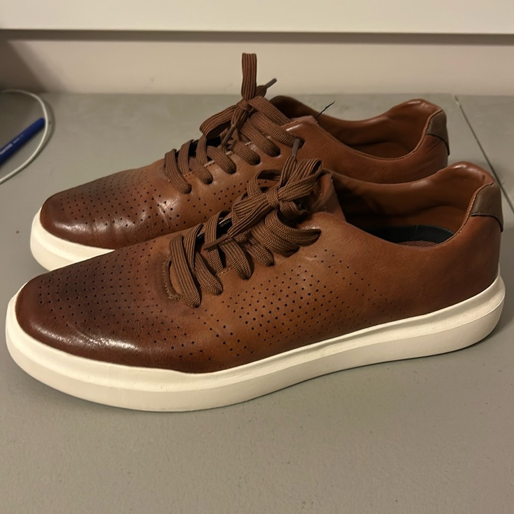 PERRY ELLIS PORTFOLIO ULTRA FOAM Dress Sneakers. NEVER WORN! Size 11.5.